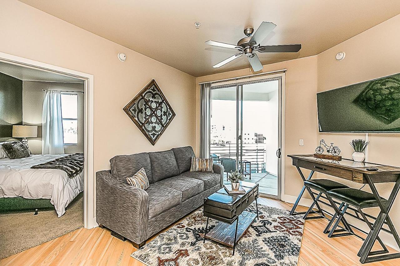 Shopping & Dining 1 Mile - 24 Hour Pool With Parking - 4036 Phoenix Exterior foto