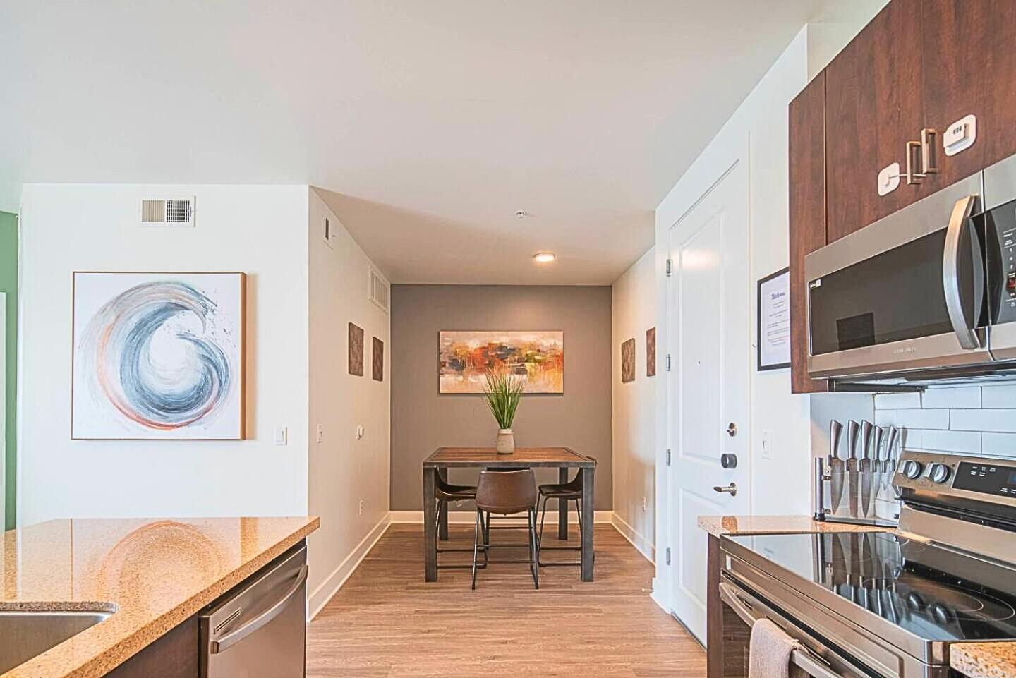 Shopping & Dining 1 Mile - 24 Hour Pool With Parking - 4036 Phoenix Exterior foto