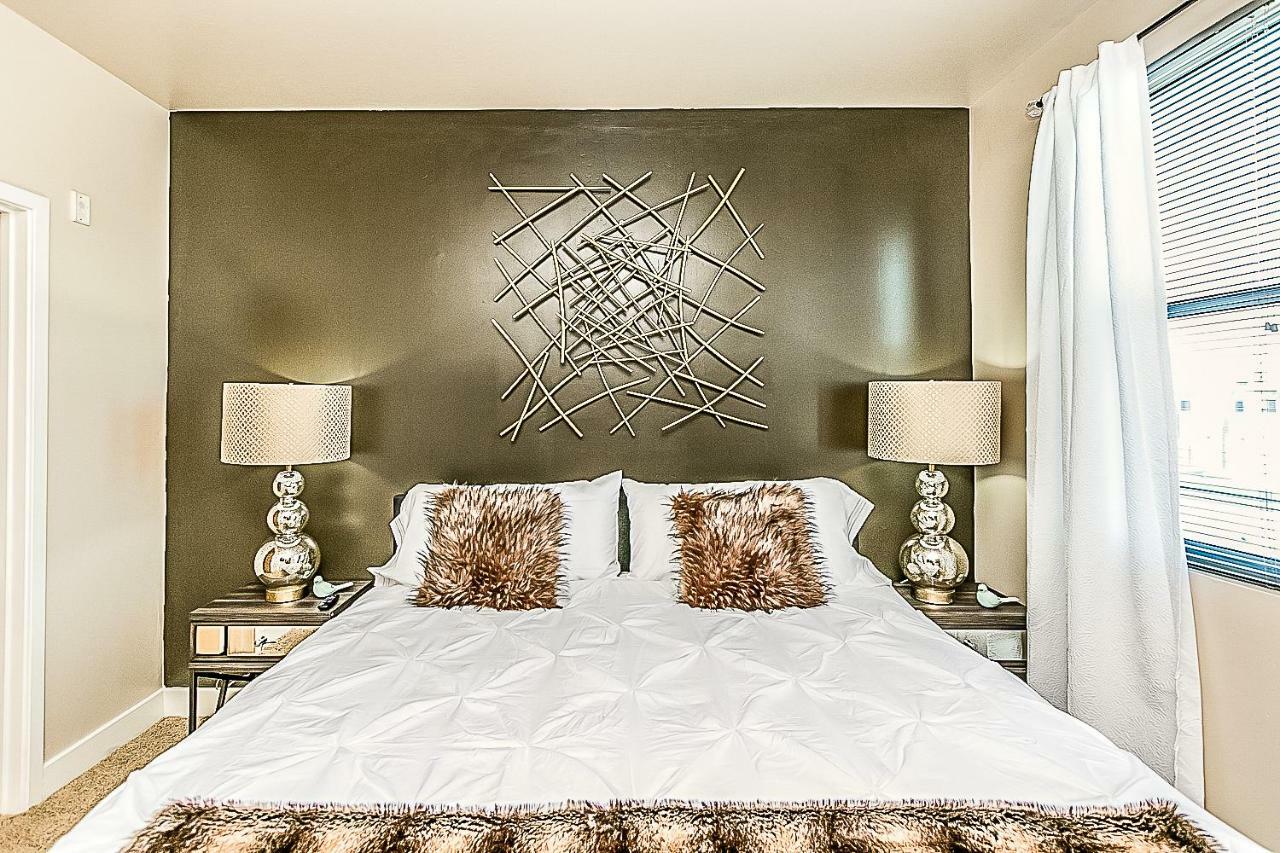 Shopping & Dining 1 Mile - 24 Hour Pool With Parking - 4036 Phoenix Exterior foto