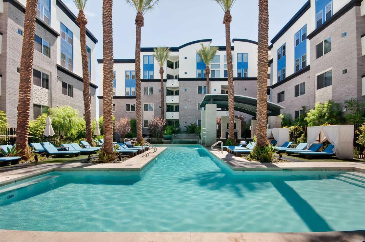 Shopping & Dining 1 Mile - 24 Hour Pool With Parking - 4036 Phoenix Exterior foto